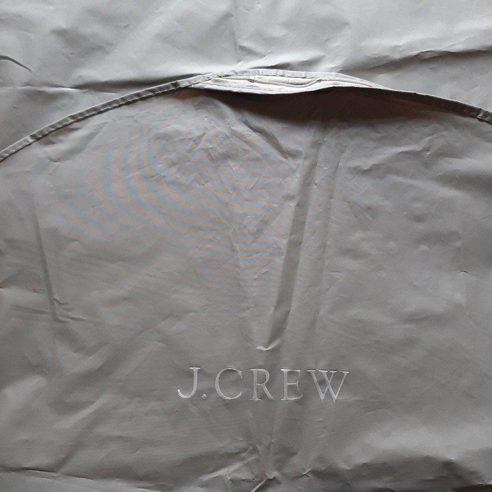 Free Gift w/ Purchase - J.Crew Garment Bag